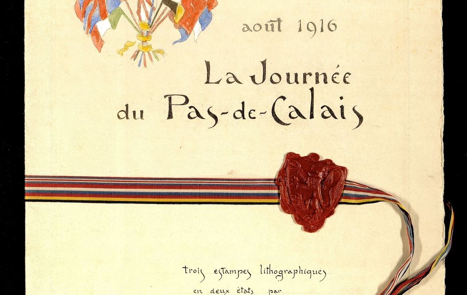 Couverture d'un livre où l'on remarque la gravure couleur d'un bouquet de drapeaux nationaux.