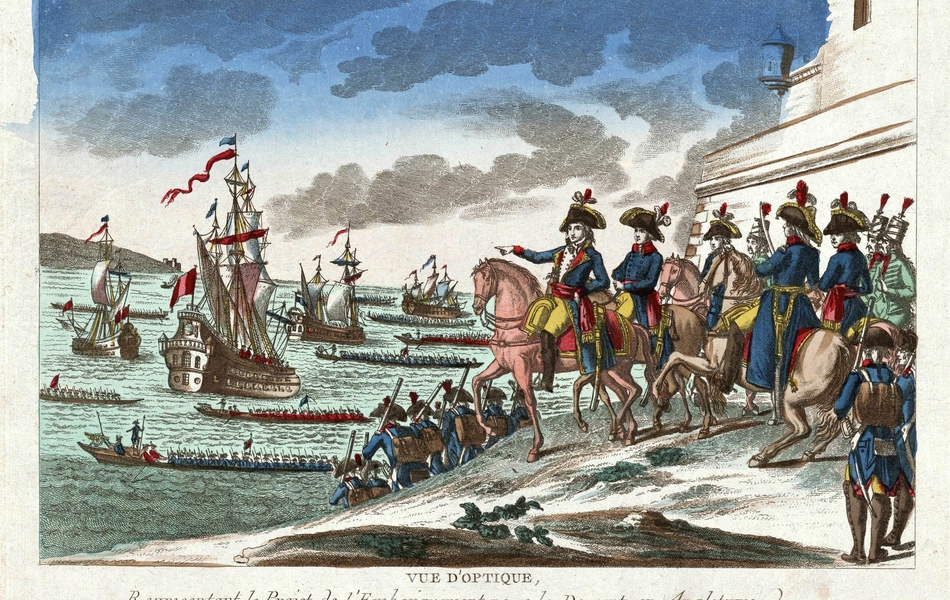 Gravure couleur montrant un groupe de soldats à cheval regardant la mer où se massent des navires de guerre.