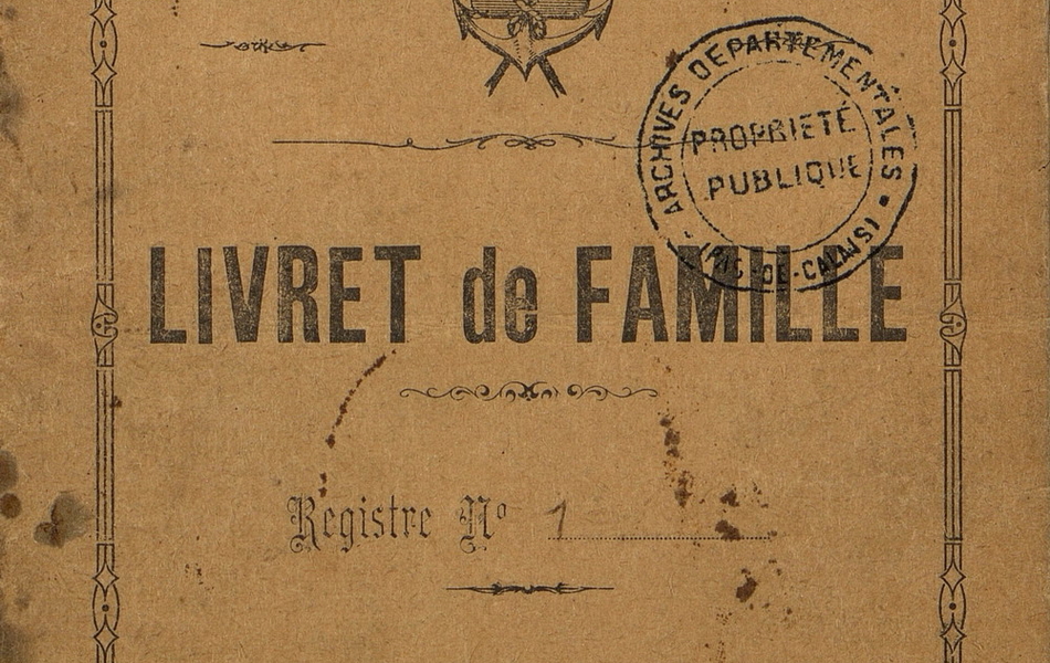 Couverture de livret sur lequel on lit : "Ville de Berck-sur-Mer. Département du Pas-de-Calais. Arrondissement de Montreuil. Livret de famille. Registre n° 1. Année 1922".