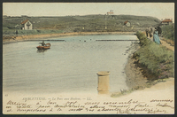 Carte postale couleur montrant une rade.