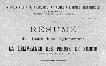 Document imprimé sur lequel on lit : "Résumé des instructions réglementant la délivrance des permis de séjour (arrêté du 15 mars 1916)".