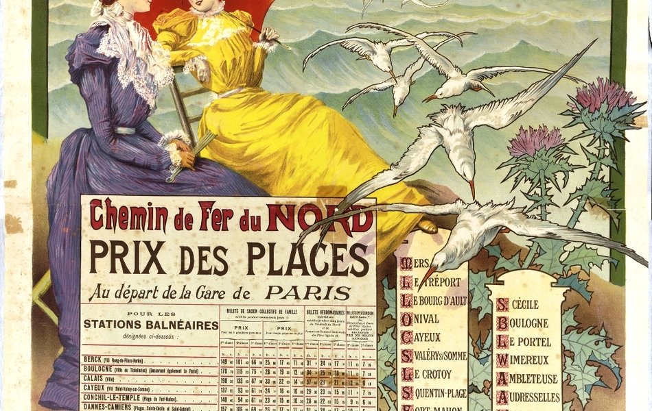 Affiche couleur montrant deux femmes élégantes portant ombrelles et chapeaux, assises en bord de mer, devant des mouettes.