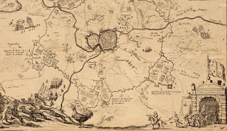 Plan monochrome montrant Arras et sa campagne occupée. Une gravure illustre le bas du plan, où l'on voit une demie-douzaine de rats s'enfuyant devant un groupe de chats armés passant sous une porte.