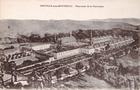 Carte postale noir et blanc montrant une vue aérienne de la chartreuse.