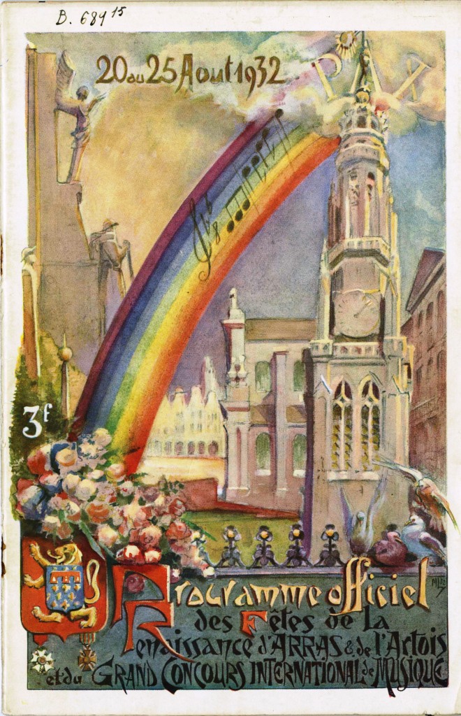 Couverture illustrée en couleurs d'un programme de musique. Au-dessus du titre (confer légende de l'image) on voit le beffroi d'Arras, le monument aux morts et les arcades de la grande place en arrière-plan. En bas à gauche est représenté le blason de la ville rehaussé d'un bouquet de fleurs d'où part un arc-en-ciel contenant une portée de musique et se perdant dans le ciel où est écrit "pax".