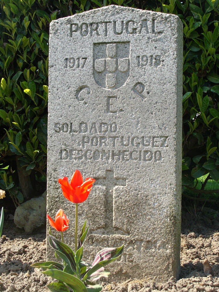 Photographie d'une pierre tombale